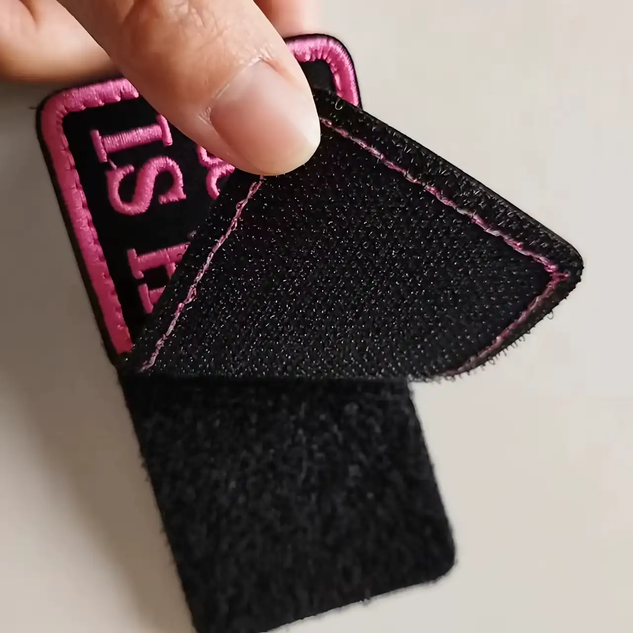 成功女性刺繡魔鬼氈布章