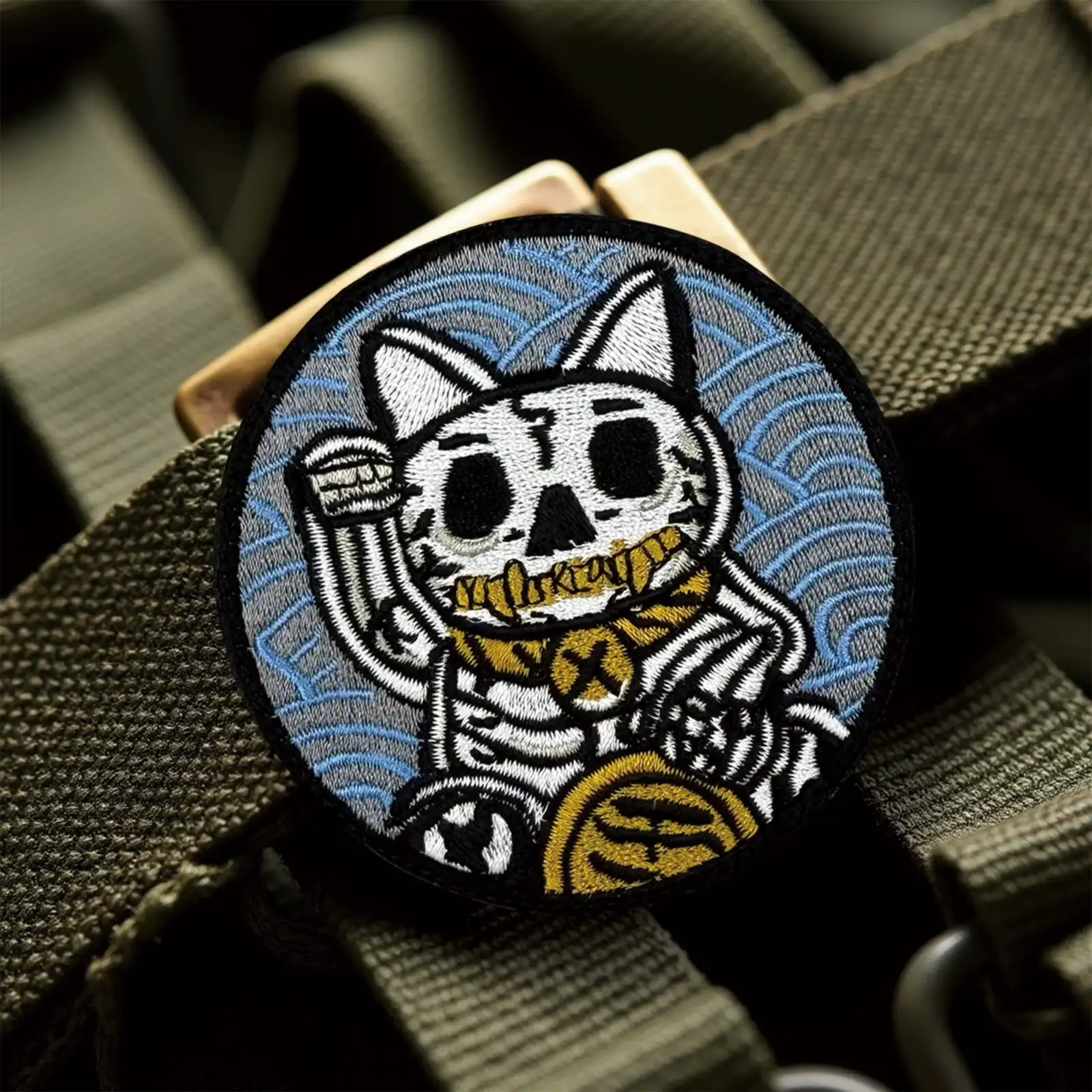 Skull Maneki-neko Embroidered Hook-and-Loop Badge